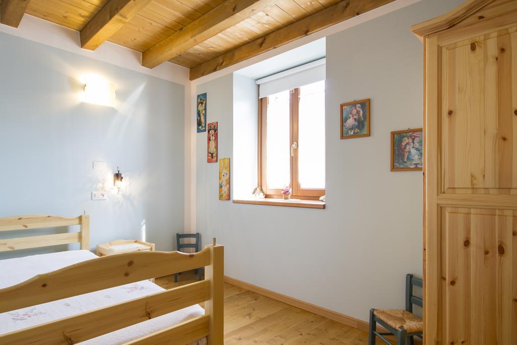 Villa Casa Delle Noci Grimacco Zimmer foto